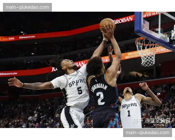 马刺114-103力克活塞豪取9连胜，文班亚马21+17+6帽统治禁区