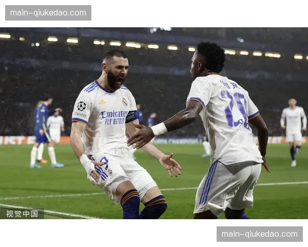 人物特写：36岁的切尔西中卫蒂亚戈·席尔瓦，如何在欧冠中凭借经验统帅防线