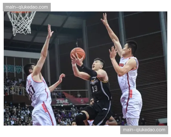 保级压力催生青训机遇，波鸿青年队多人被提拔至一线队训练